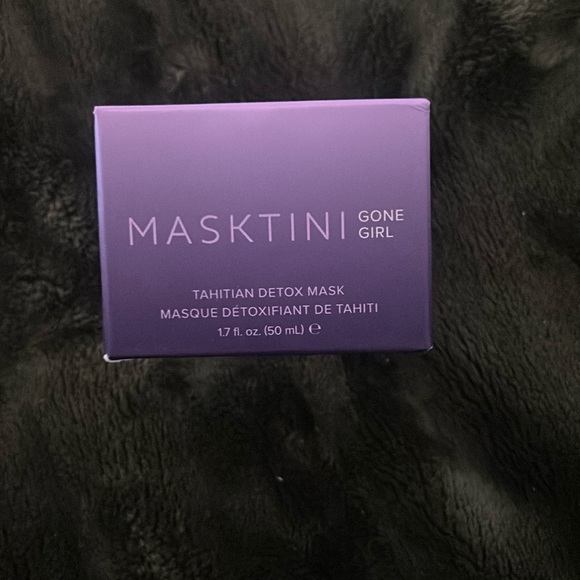 NIB Masktini gone girl tahitian detox mask $75 - Picture 2 of 4